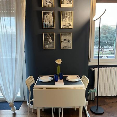 Citta Studi Apartment - Front Metro Lambrate ミラノ エクステリア 写真
