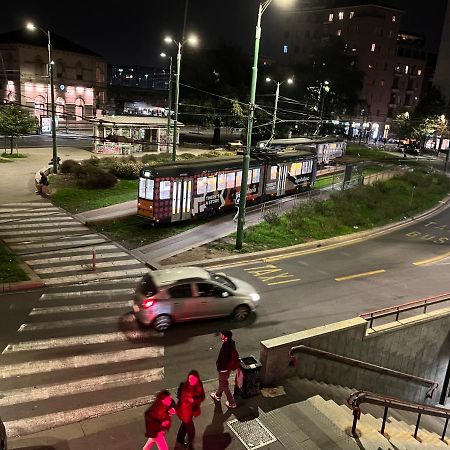Citta Studi Apartment - Front Metro Lambrate ミラノ エクステリア 写真