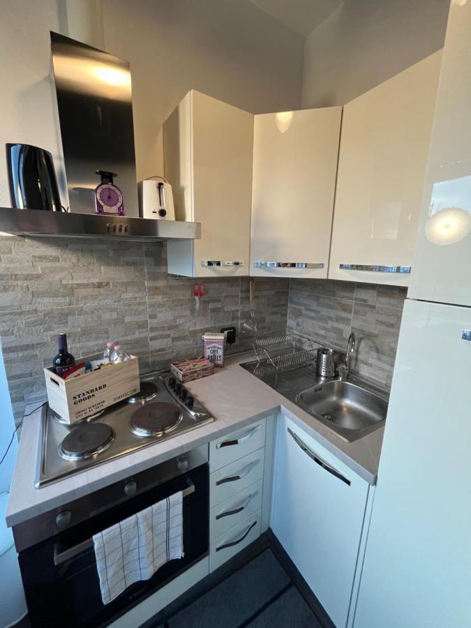 Citta Studi Apartment - Front Metro Lambrate ミラノ エクステリア 写真